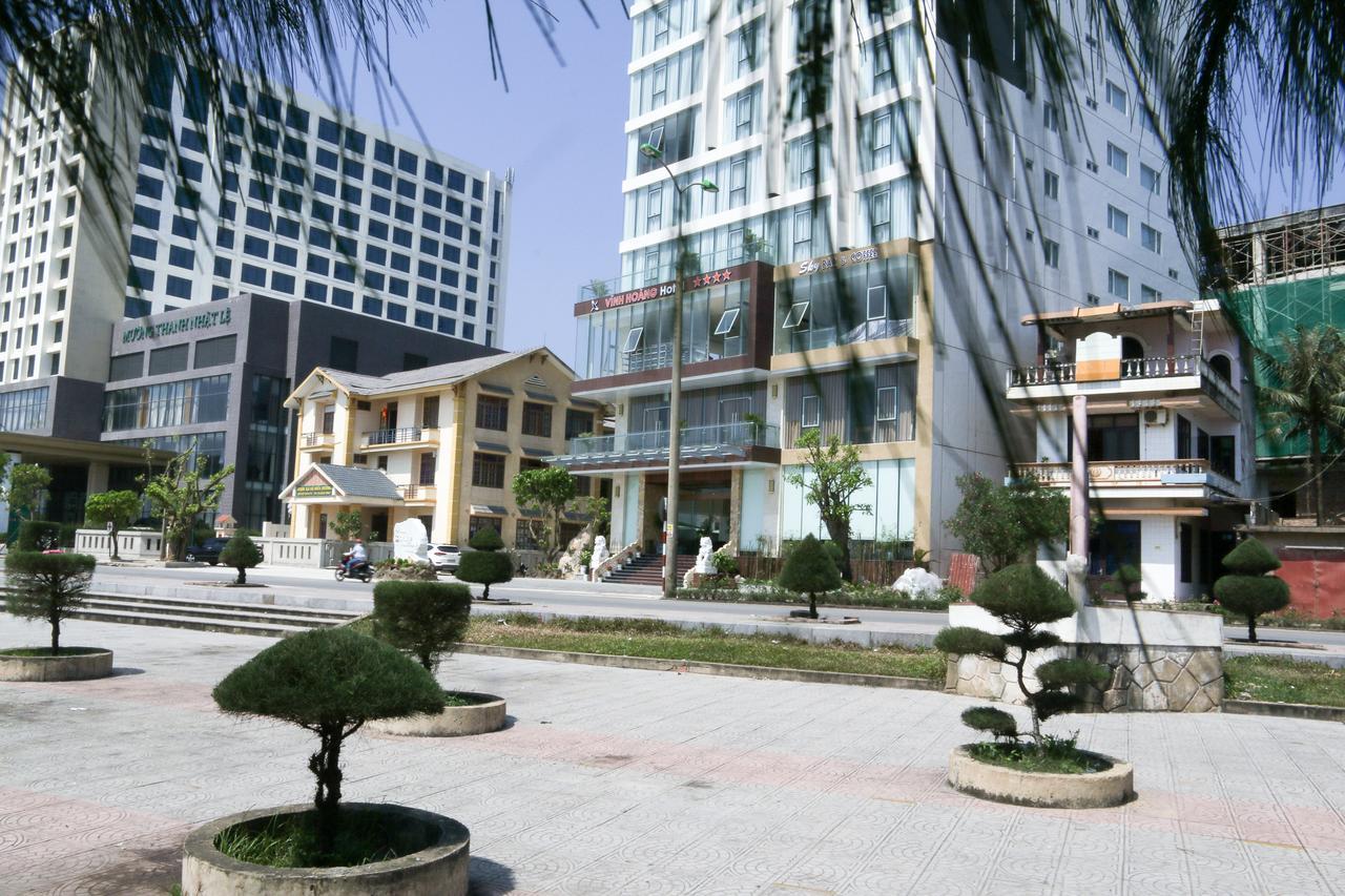 Vinh Hoang Hotel Донг Хой Екстериор снимка