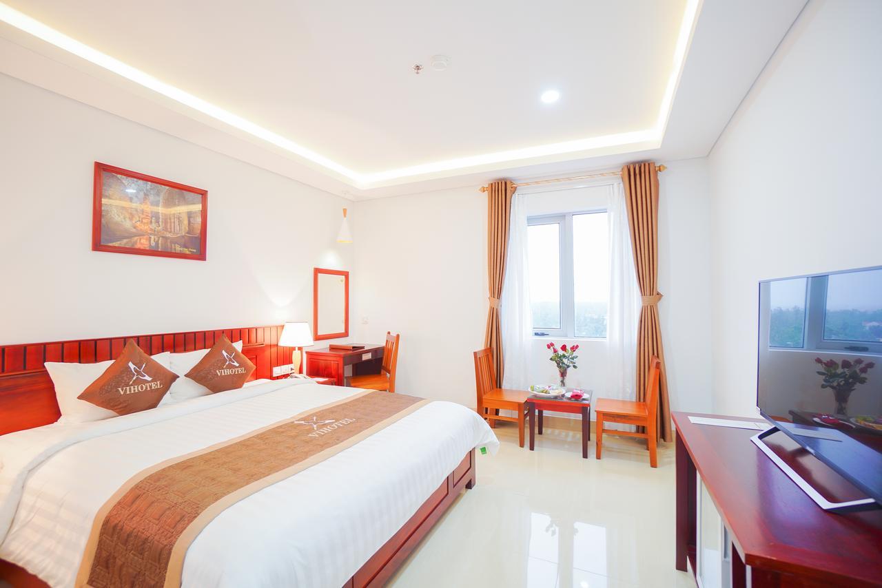 Vinh Hoang Hotel Донг Хой Екстериор снимка