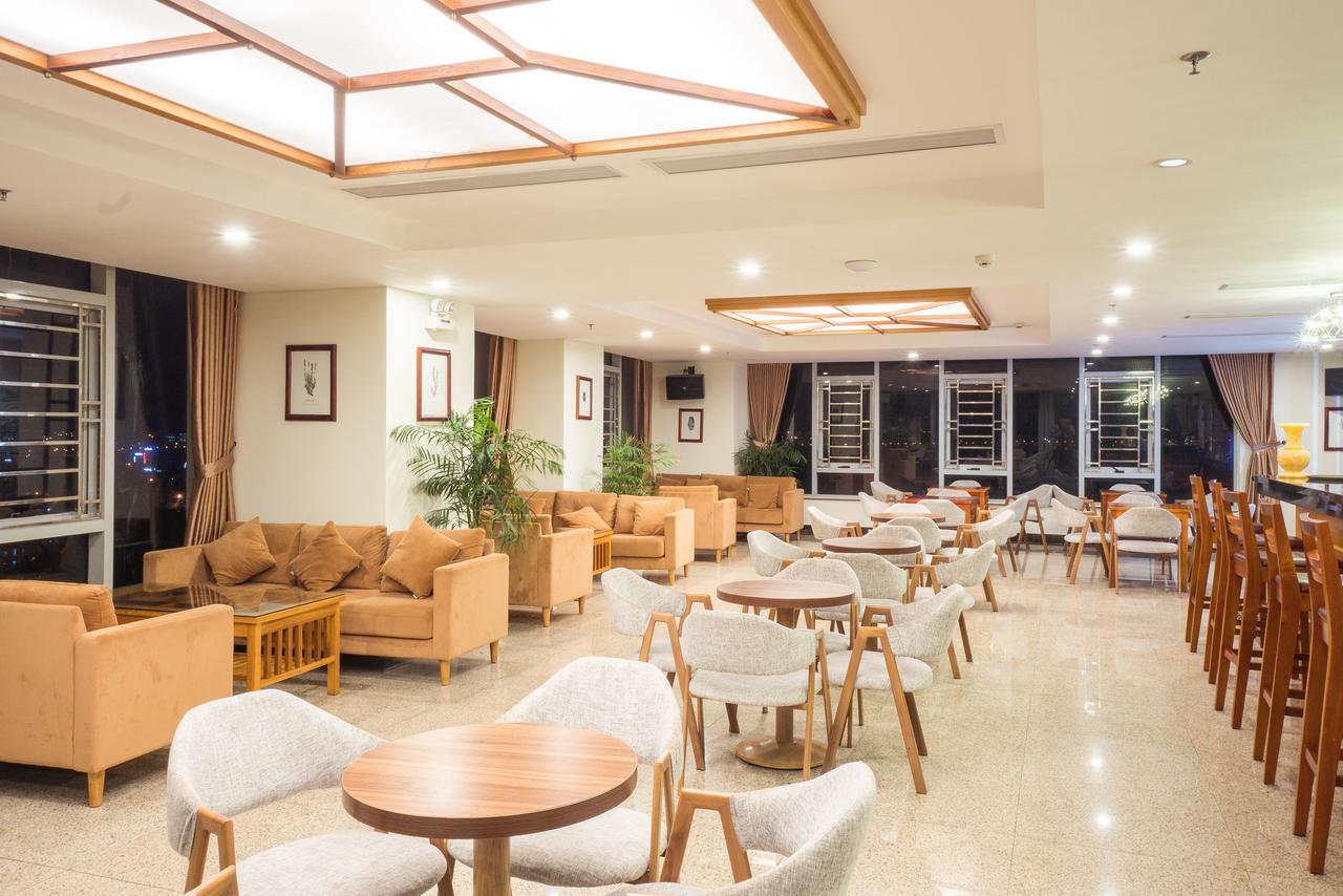 Vinh Hoang Hotel Донг Хой Екстериор снимка